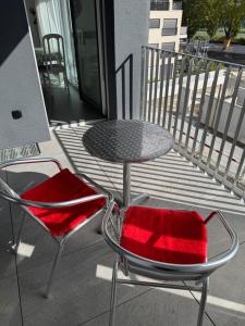 En balkon eller terrasse på City Business Flat, Gare, Bus & Centre à Pied