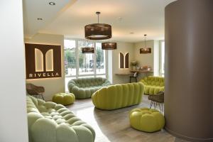 Zona d'estar a Hotel Rivella - The Originals Boutique