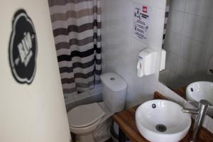 Um banheiro em Hostal Providencia
