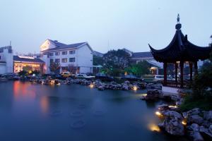 酒店附近的河景