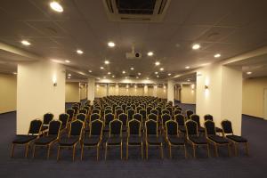 라이트하우스 골프 & 스파 호텔 비즈니스 공간 또는 회의실 사진 127개 이상