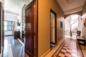 Cucina o angolo cottura di The Columns