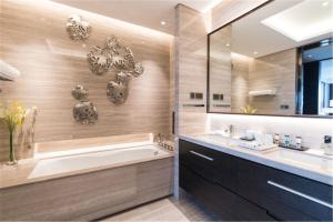 Koupelna v ubytování Oakwood Residence Damei Beijing