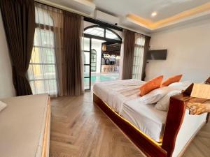 เตียงในห้องที่ EverlandKohlarn +60 ภาพ