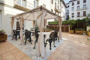 A patio or other outdoor area at Don Cecilio Guesthouse (Centro)