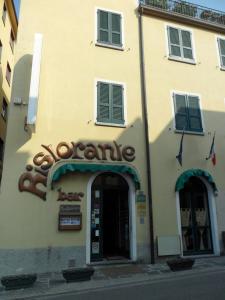 Fotografie z fotogalerie ubytování Hotel Montecodeno v destinaci Varenna