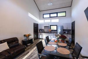 a living room with a table and a couch at Shatiz in Izki