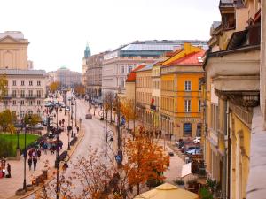 Widok na miasto Warszawa z tego apartamentu