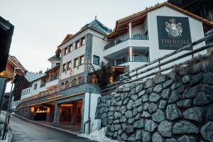 Gallery image of Theresia Suites in Kappl