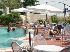 Piscina a Hotel Assembly o a prop