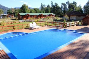 A piscina localizada em Complejo Turístico Rañintu Epupillan ou nos arredores