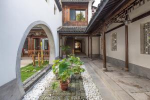 Youxiake Canal Hotel Hangzhou外面的花园