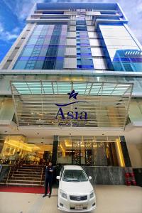 Fasadas ar įėjimas į apgyvendinimo įstaigą Asia Hotel & Resorts