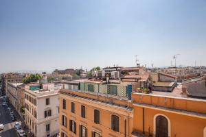 ローマにあるFloor 6のギャラリーの写真