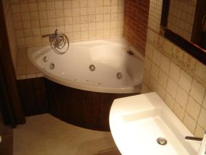 Ett badrum på Hostal Casa Laure y Mª Jose