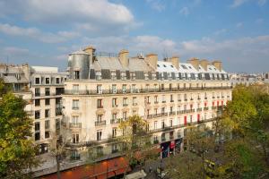 Zdjęcie z galerii obiektu Hotel Paix Republique w Paryżu