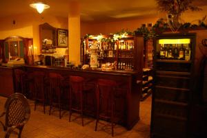Lounge alebo bar v ubytovaní Hotel Twardowski