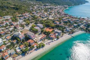 an aerial view of a beach and buildings at Inamore in Gradac