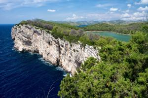 an island in the middle of the ocean at Holiday home Zaglav - Insel Dugi Otok 6296 in Zaglav