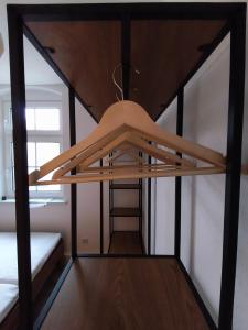a chandelier hanging from the ceiling in a room at Michas FeWo in Bautzen