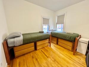 Gallery image of 016 - Spacious&Comfortable 2B2B 20 Min to NYC in Hoboken +11 photos