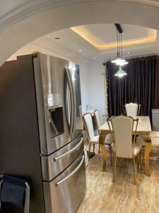 Kjøkken eller kjøkkenkrok på Spec Apartment + 11 bilder