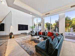 Luxury Ixora Family Villa