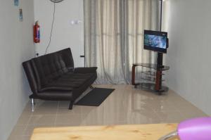 A seating area at Ashmara Villa & Studio