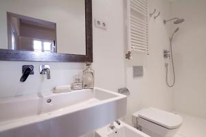Kúpeľňa v ubytovaní Apartment Barcelona Rentals - Rambla de Catalunya Center + 12 fotografií