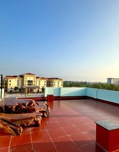 a view of a building from the top of a roof at Motel Mai Thu in Thăng Bình +5 photos