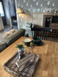Zona d'estar a Cozy Chalet