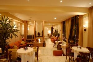 Restoran atau tempat lain untuk makan di Hotel Galaxy