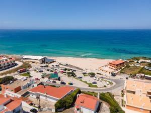 an aerial view of a town with a beach at Centro Da Vila in Lourinhã