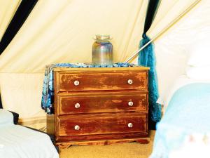 a dresser with a jar on top of it in a bedroom at Moroccan - Ukc5930 in Highclere