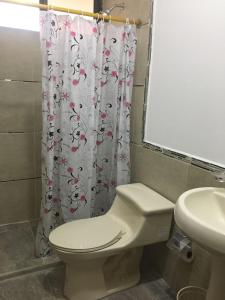 Kylpyhuone majoituspaikassa Casa en Tonsupa