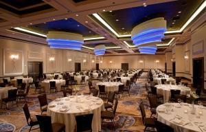 Um restaurante ou outro lugar para comer em Wyndham Grand Orlando Resort Bonnet Creek mais 37 fotos