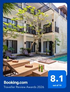 a villa with a swimming pool in a resort at Balian Paradise Hotel in Selemadeg