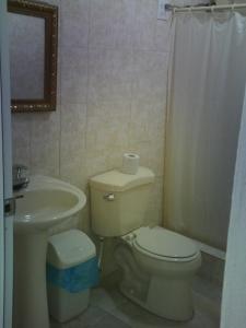 A bathroom at Hotel Colombus
