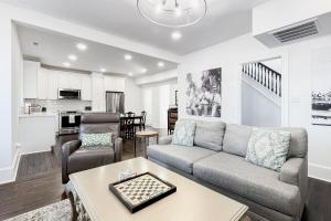 a living room with a couch and a table at Pets Welcome! Family-Friendly Retreat in Culpeper in Culpeper