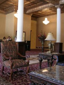 Posezení v ubytování Historic Franklin Hotel