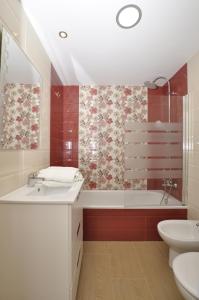 A bathroom at Casas Adosadas Lambda