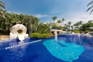 Basen w obiekcie Barceló Karmina - All Inclusive lub w pobliżu