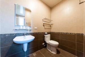 Koupelna v ubytování Lantein B&B + 37 fotografií