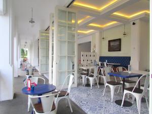 Χώρος καθιστικού στο Riche Heritage Hotel