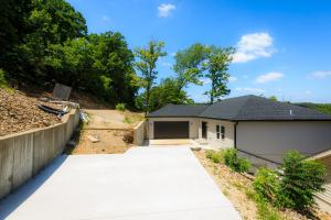 a driveway leading to a house at Waterfront Retreat One in Rocky Mount