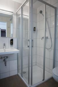 Kylpyhuone majoituspaikassa Goethe Hotel Messe by Trip Inn
