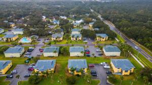 an aerial view of a small town with cars parked at Fair Seas Clipper Condo for 6 in Saint Augustine Beach