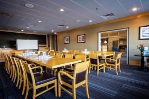 Ресторант или друго място за хранене в Prestige Oceanview Hotel Prince Rupert