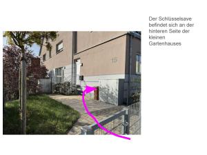 a picture of a building with a purple arrow at Skandi Streudorf in Muhr amSee