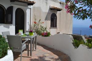A general sea view or a sea view taken from the holiday home